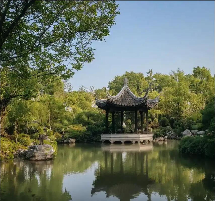 鹤山尔芙土建有限公司